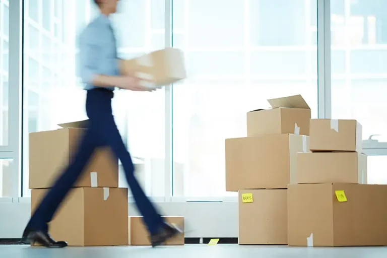 Discover why choosing quality London moving boxes is essential for a stress-free move. Boxes and Bubble delivers removal-ready supplies across London.