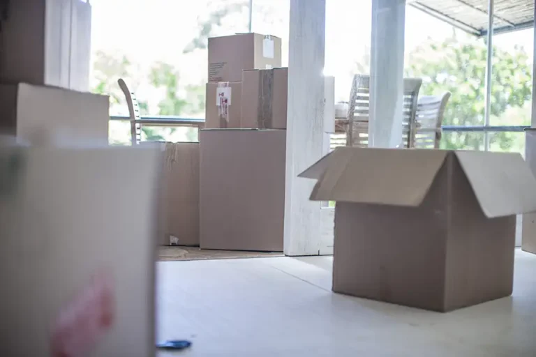 Moving in Chelsea? Visit Boxes and Bubble in-store for the strongest Chelsea cardboard boxes. No online orders—just fast, reliable supplies when you need them.