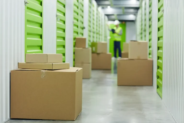 How to Pack for Long-Term Storage Using Removal Boxes